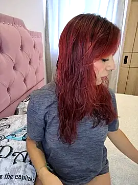 sarah lark  online show from October 19, 12:06 pm