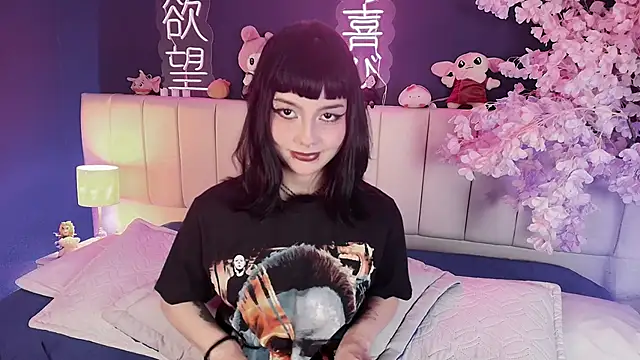 Shizuko  online show from May 6, 8:58 pm