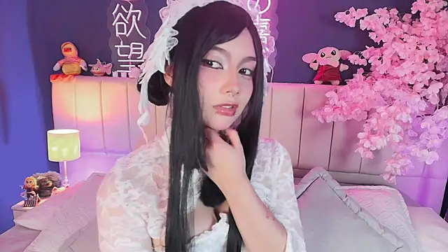 Shizuko  online show from May 8, 8:47 pm