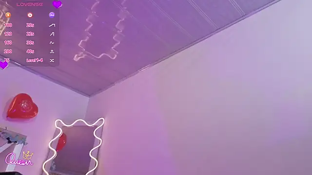 Snapshot of ZURY_TAY chatting on February 14, 12:02 pm ZURY TAY online show from February 14, 12:02 pm