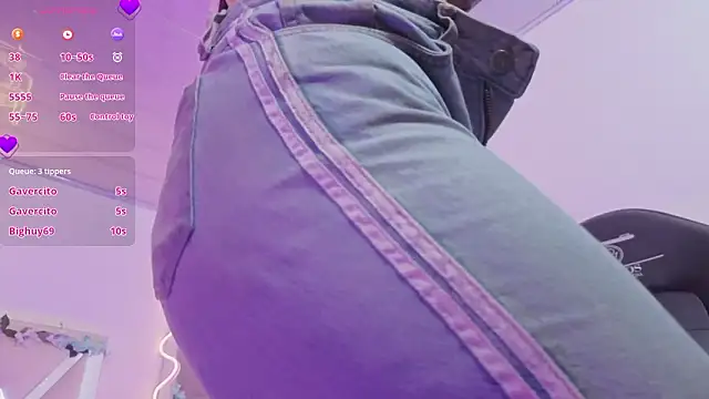 Snapshot of ZURY_TAY chatting on February 16, 11:50 am ZURY TAY online show from February 16, 11:50 am