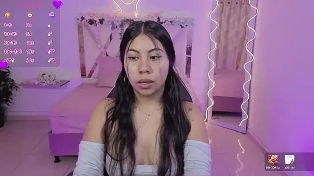 Snapshot of ZURY_TAY chatting on February 23, 11:51 am ZURY TAY online show from February 23, 11:51 am