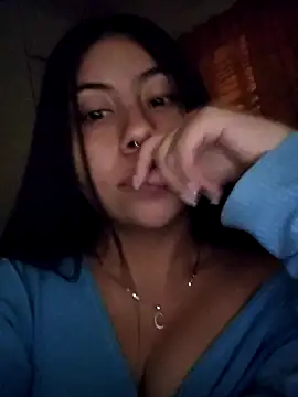 Snapshot of ZURY_TAY chatting on February 24, 3:37 am ZURY TAY online show from February 24, 3:37 am