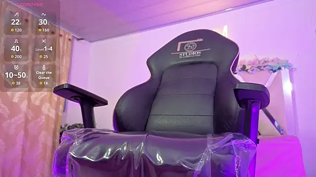 Snapshot of ZURY_TAY chatting on March 14, 11:37 am ZURY TAY online show from March 14, 11:37 am