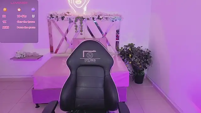 Snapshot of ZURY_TAY chatting on March 26, 11:49 am ZURY TAY online show from March 26, 11:49 am