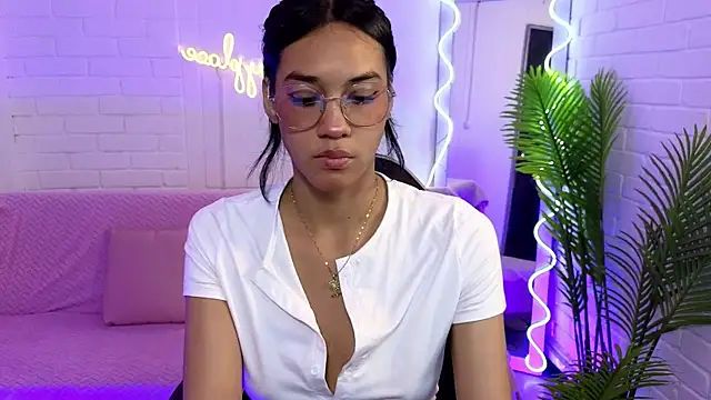 artemiss tay online show from September 29, 7:19 pm