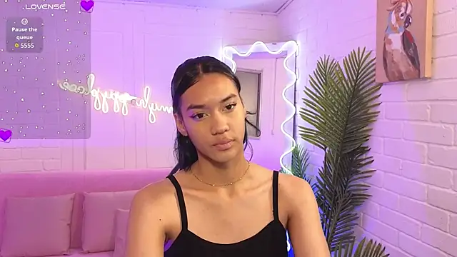 artemiss tay online show from October 17, 7:05 pm