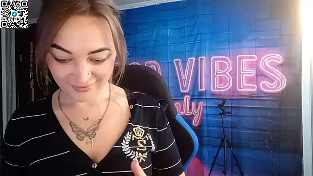 Blonde Temptation online show from October 26, 11:05 am