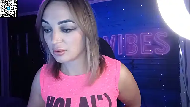 Blonde Temptation online show from October 31, 4:08 pm