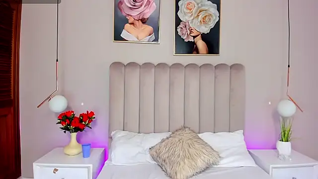 Dani rosse  online show from April 10, 3:50 pm