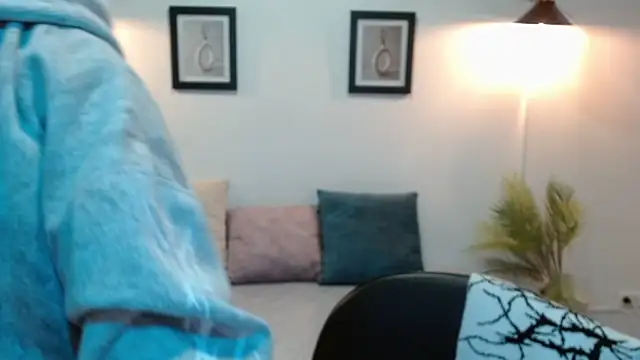 Evanss lx online show from March 31, 1:33 pm