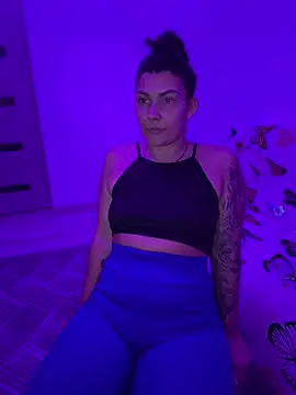MiaKiittyy online show from June 20, 8:11 pm