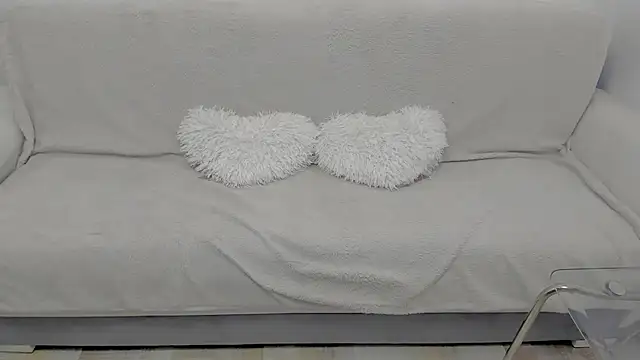 MiaKiittyy online show from July 3, 8:37 pm