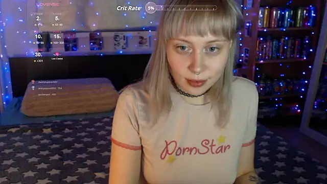 Snapshot of s1lvercherub chatting on March 17, 6:11 pm s1lvercherub online show from March 17, 6:11 pm