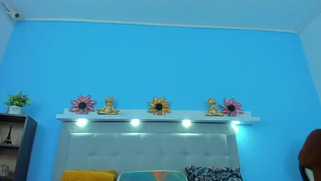 neferet opal online show from December 20, 11:12 pm