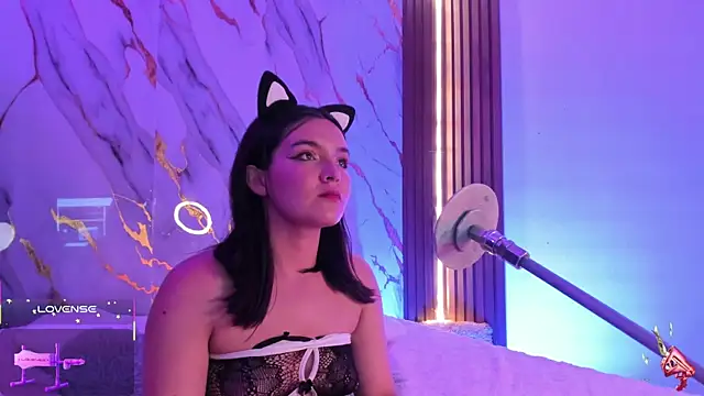 alicecute77 online show from October 20, 2:23 am