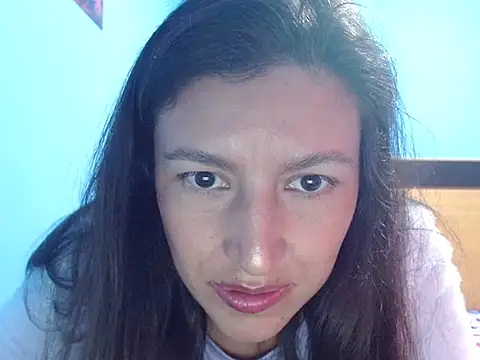 Snapshot of SarahFriendly chatting on April 5, 8:06 pm SarahFriendly online show from April 5, 8:06 pm