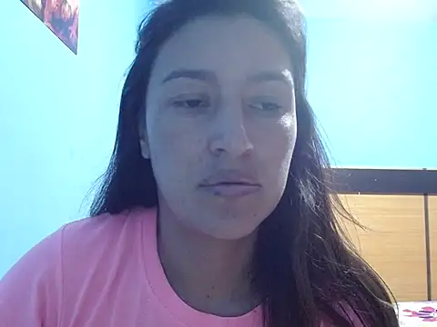 Snapshot of SarahFriendly chatting on April 10, 1:22 am SarahFriendly online show from April 10, 1:22 am