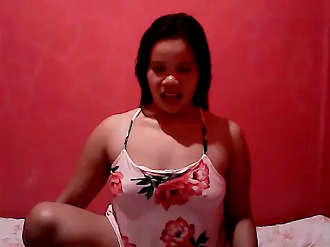 Snapshot of Sexylyka30 chatting on March 8, 2:21 pm Sexylyka30 online show from March 8, 2:21 pm
