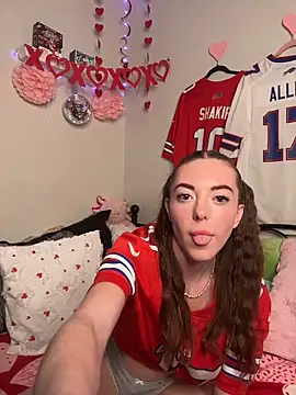 Snapshot of babygingerboo chatting on February 9, 5:33 am babygingerboo online show from February 9, 5:33 am