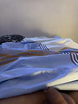 Snapshot of elvergon2023 chatting on September 30, 7:35 am elvergon2023 online show from September 30, 7:35 am