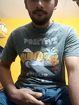 Snapshot of mayur_raaje chatting on April 13, 7:19 pm mayur raaje online show from April 13, 7:19 pm
