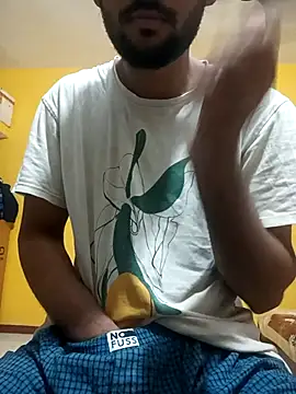 Snapshot of mayur_raaje chatting on May 2, 10:20 am mayur raaje online show from May 2, 10:20 am