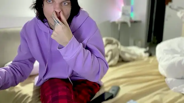 j justin online show from January 18, 10:02 pm