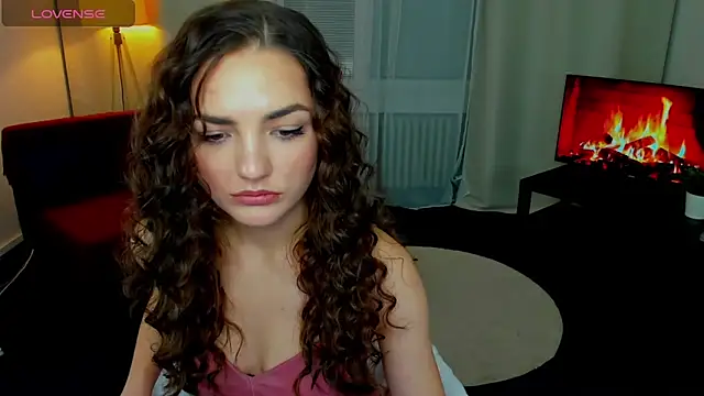 MyEllaLuvs online show from October 17, 8:22 pm