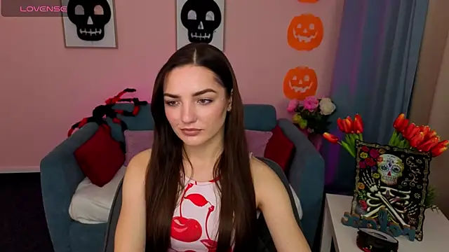 MyEllaLuvs online show from October 26, 2:23 pm