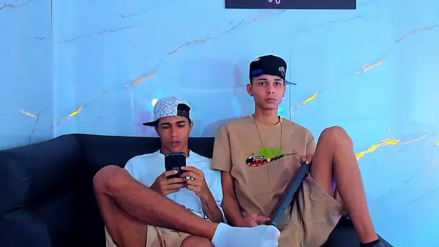 Snapshot of The_boys_at chatting on September 14, 4:44 am The boys at online show from September 14, 4:44 am