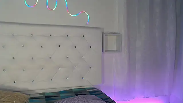 Snapshot of tatixxxvega chatting on October 8, 1:20 pm tatixxxvega online show from October 8, 1:20 pm