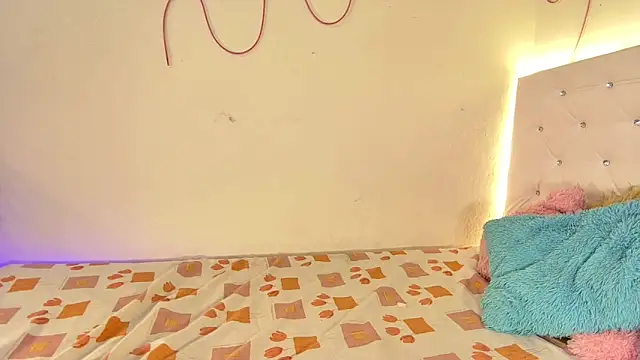 tatixxxvega online show from November 14, 1:54 pm