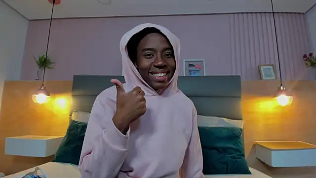 Snapshot of _emma_willliams_ chatting on October 23, 1:32 pm emma willliams online show from October 23, 1:32 pm