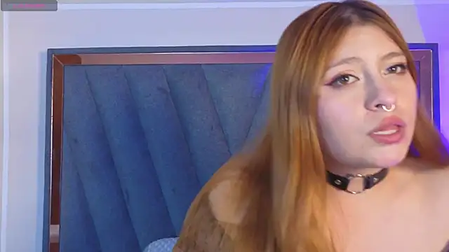 VelvetFox  online show from May 3, 8:15 pm