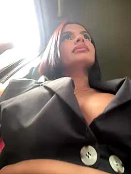 Snapshot of IrinaVelvet chatting on October 11, 7:01 pm IrinaVelvet online show from October 11, 7:01 pm