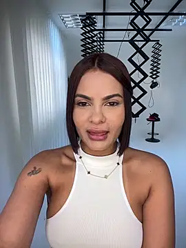 Snapshot of IrinaVelvet chatting on October 18, 4:52 pm IrinaVelvet online show from October 18, 4:52 pm