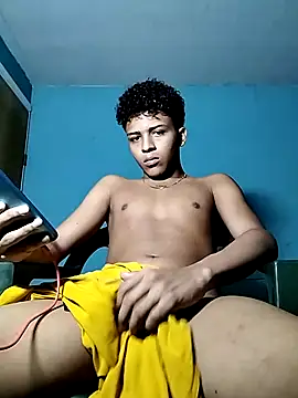 Manuel Mateus1 online show from December 19, 3:02 am