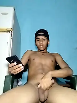 Manuel Mateus1 online show from May 11, 11:57 pm