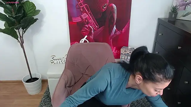 Snapshot of LadyLiia chatting on March 24, 4:50 am LadyLiia online show from March 24, 4:50 am