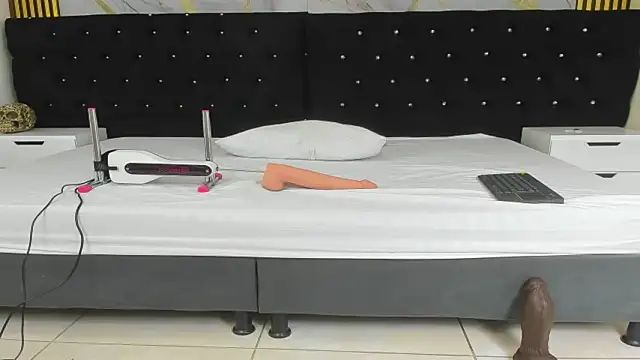 Snapshot of VanessaHard_as chatting on March 24, 8:03 pm VanessaHard as online show from March 24, 8:03 pm