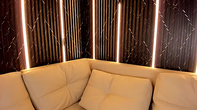 Snapshot of VanessaHard_as chatting on March 26, 2:17 am VanessaHard as online show from March 26, 2:17 am