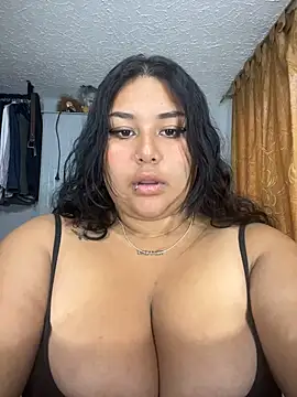 Snapshot of Nicky-222 chatting on July 7, 7:29 pm Nicky-222 online show from July 7, 7:29 pm