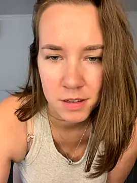 Candy Foxxxy  online show from October 2, 10:33 am