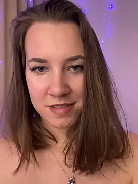 Candy Foxxxy  online show from October 19, 11:55 am