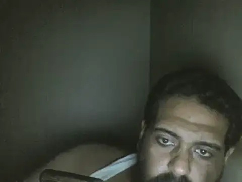 elpoop7305 online show from May 4, 6:37 pm