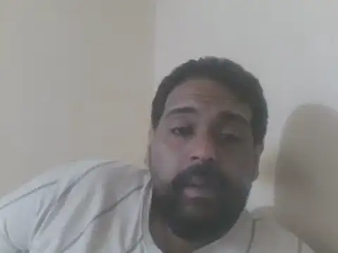 elpoop7305 online show from May 8, 9:53 pm