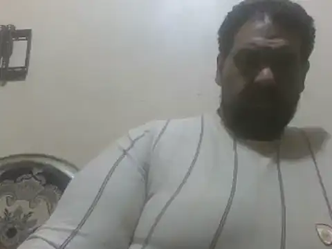 elpoop7305 online show from May 11, 3:56 am