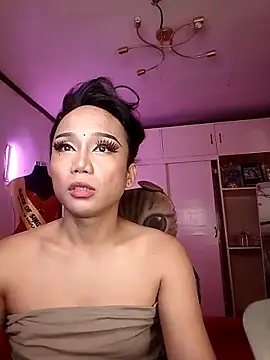 Snapshot of YourNikkieXxx chatting on October 24, 3:41 pm YourNikkieXxx online show from October 24, 3:41 pm