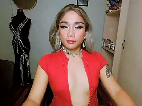 Snapshot of YourNikkieXxx chatting on December 18, 6:47 pm YourNikkieXxx online show from December 18, 6:47 pm